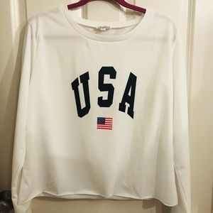 LivLuvShop 🇺🇸 USA white long sleeve sweater ✨